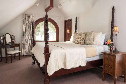 Bed & Breakfast Idlwilde Inn