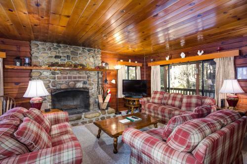 55 Deer Creek