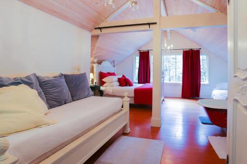 Swedish Stuga Vacation Rental