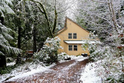 Cedar Grove Chalet