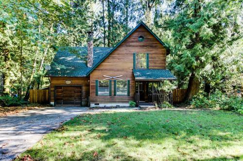 Marshall's Cabin In Rhododendron