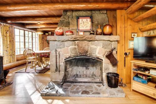 Zoe's Log Cabin