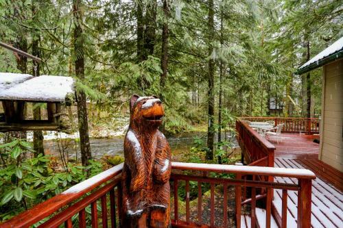 Papa Bear Cabin