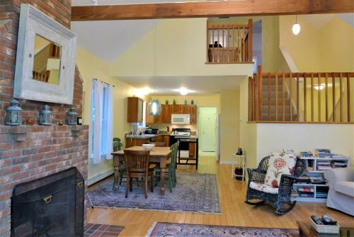 300 Gross Hill - 3 Bedroom