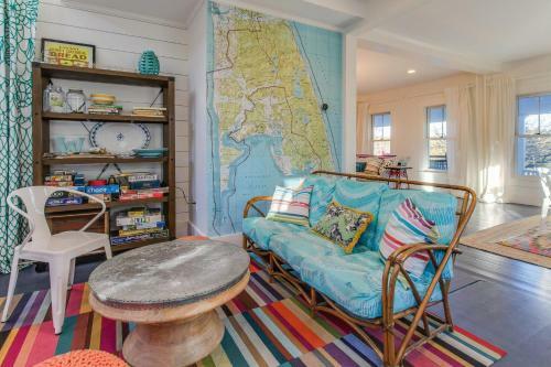 Chic Antique In Wellfleet Village
