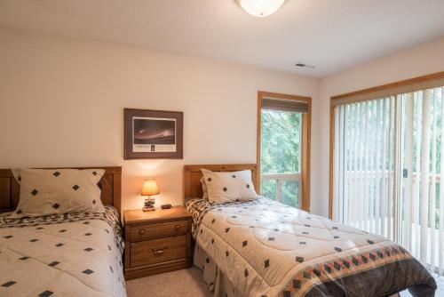 Mt Hood Retreat-4.5 Bedroom