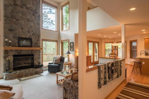 Mt Hood Retreat-4.5 Bedroom