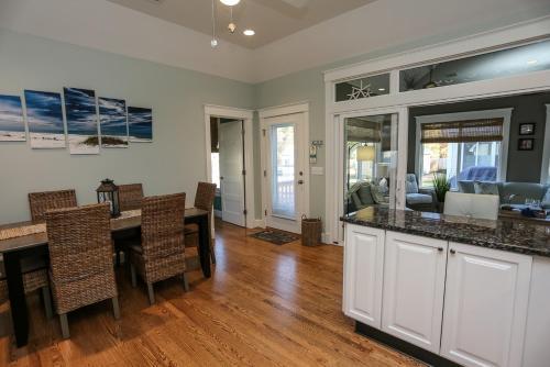 Cottage 705 (the Boardwalk 2)