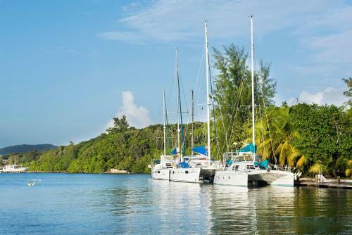 Hotel Fantasy Island Beach Resort, Dive & Marina