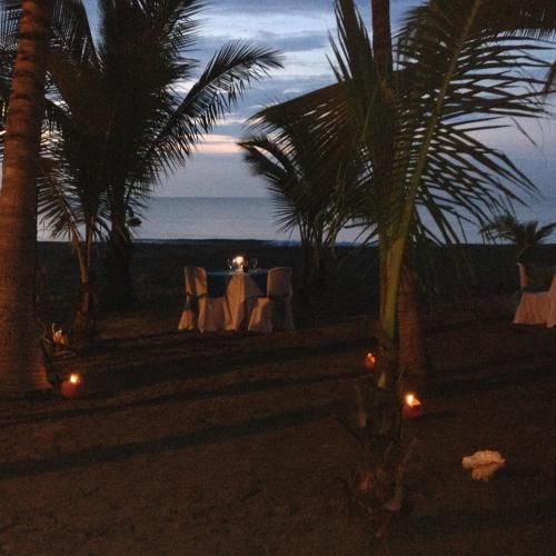 Hotel Y Restaurante Cesar Mariscos