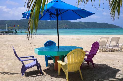 Hotel Grahams Place Guanaja
