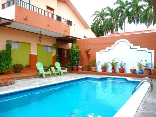 Hotel Hostal Green Frog