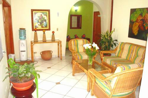 Hotel Hostal Green Frog