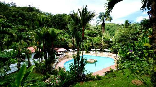Hotel Rio Perlas