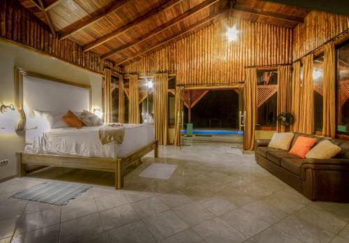 Greenlagoon Arenal Waterfall Villas