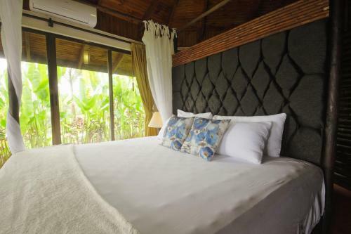 Greenlagoon Arenal Waterfall Villas