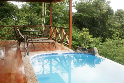 Greenlagoon Arenal Waterfall Villas