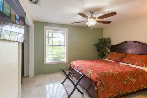 Tropical Garden Bungalow B