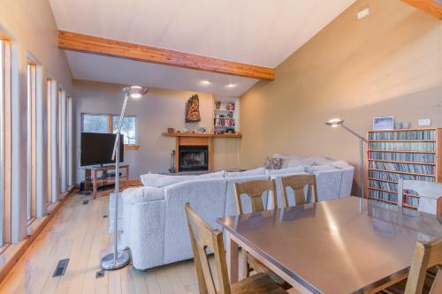 Roomy Vail House In Inter Mountain