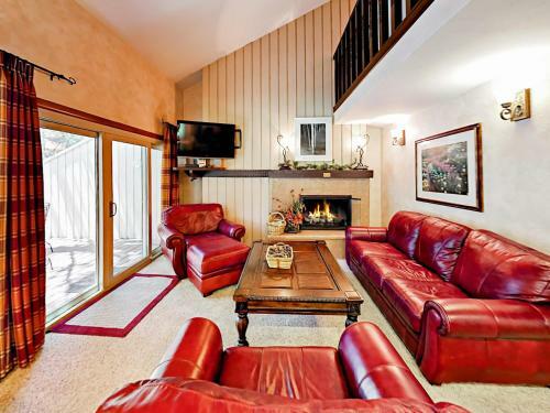 Apartamento 4562 Streamside Circle E Duplex Unit A Duplex