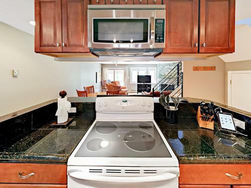 Apartamento 4192 Spruce Way Condo Unit 211