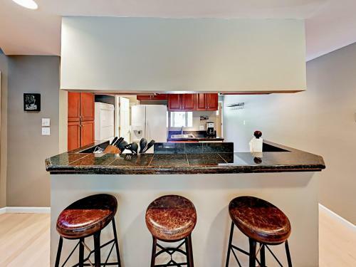 Apartamento 4192 Spruce Way Condo Unit 211