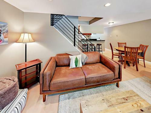 Apartamento 4192 Spruce Way Condo Unit 211