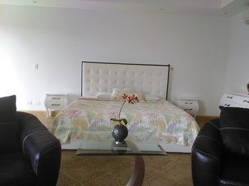 Shana Hotel & Residence