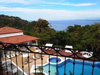 Shana Hotel & Residence