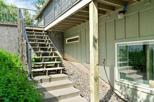 Scenic View Retreat