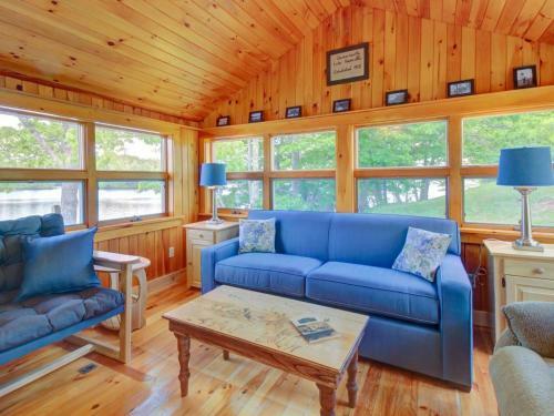 Damariscotta Lakefront Retreat