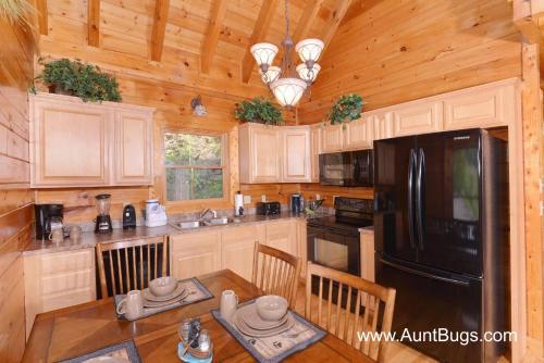 Poolside Retreat #221 - Two Bedroom Cabin