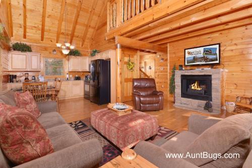 Poolside Retreat #221 - Two Bedroom Cabin