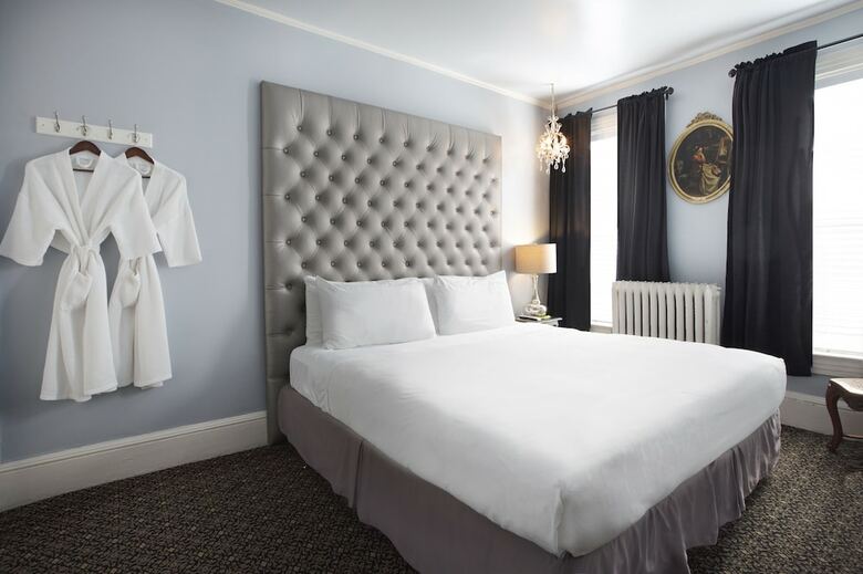 Hotel Ballard Inn