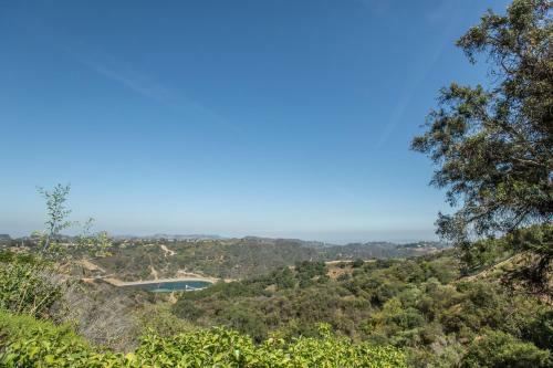 Three Bedroom Villa In Bel Air