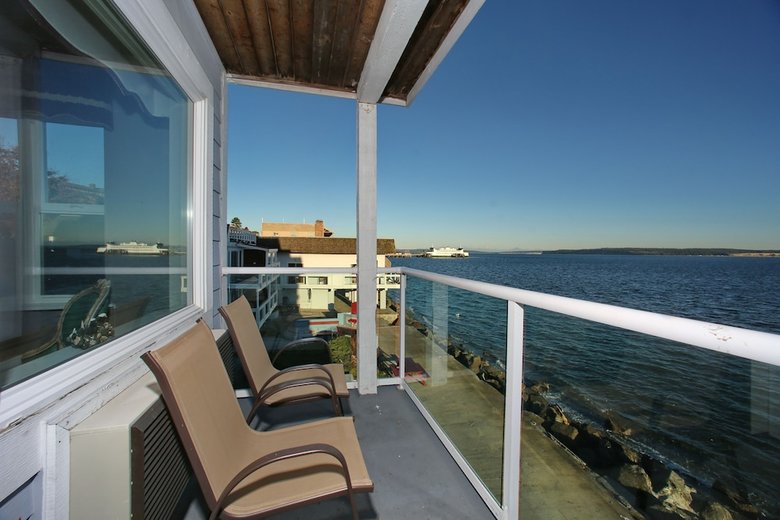 Hotel Tides Inn