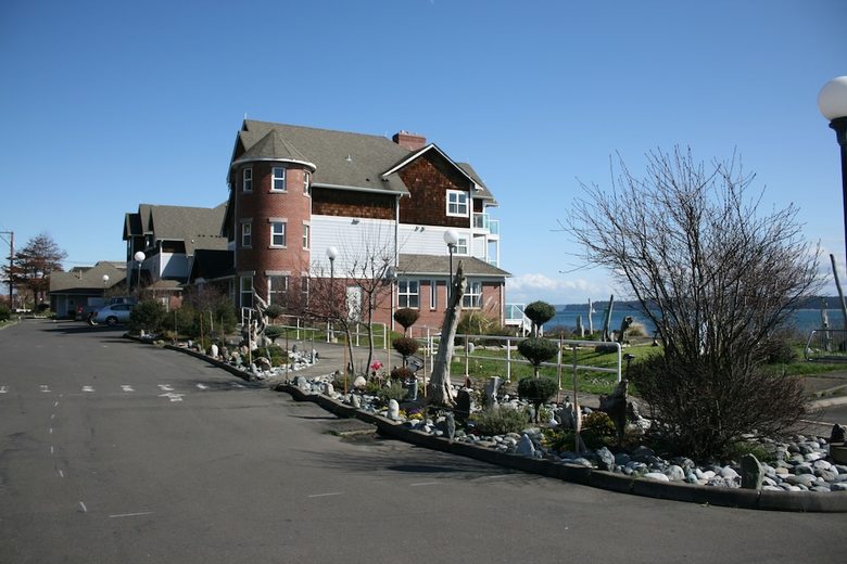 Hotel Tides Inn