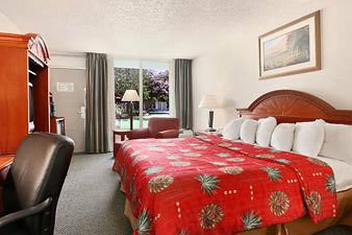 Hotel Ramada Conference Center New Iberia
