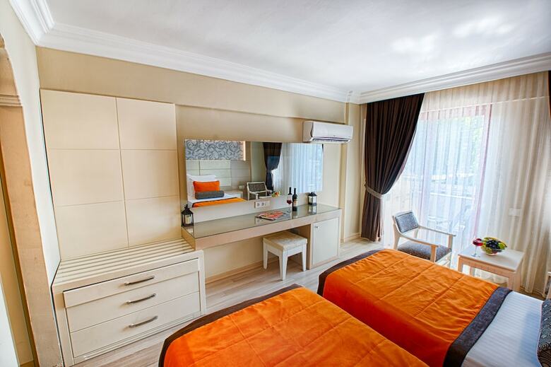 Hotel Mendos Garden Exclusive