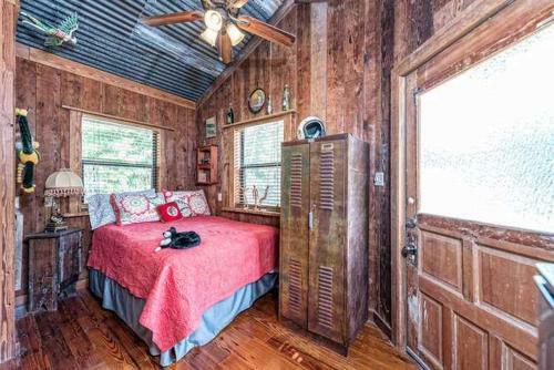 Waco Cottage #1001