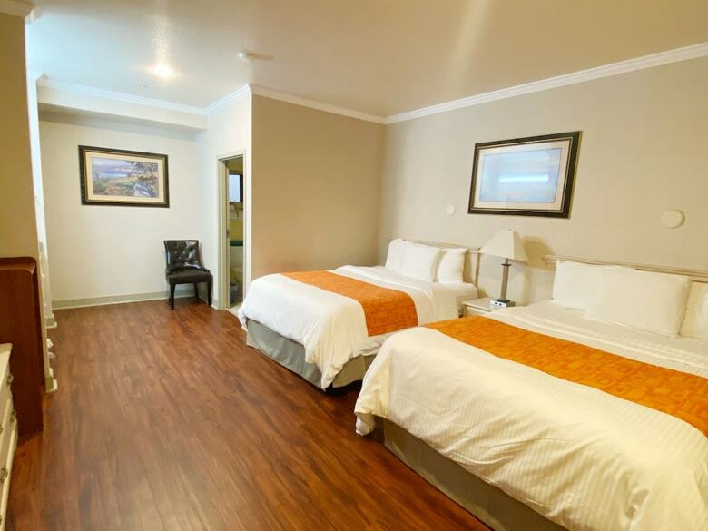 Hotel Howard Johnson Marina At Monterey Bay