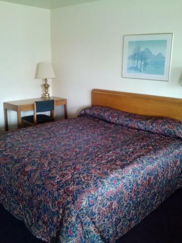 Holiday Motel