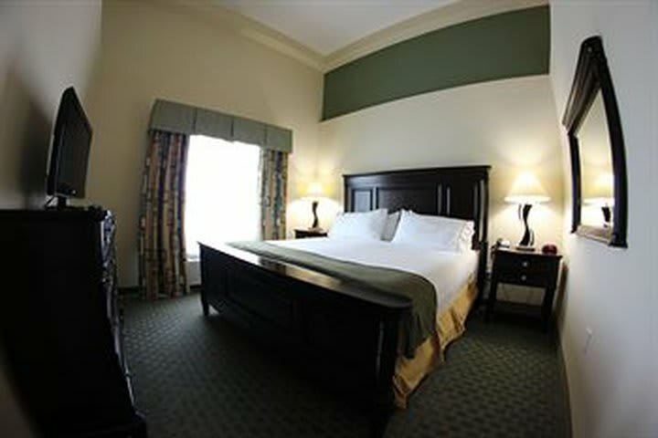 Holiday Inn Express Hotel & Suites Cocoa