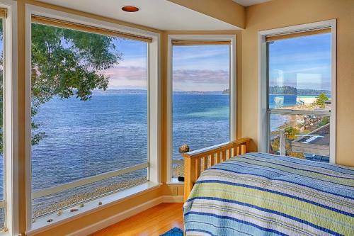 Four Stone Beach House