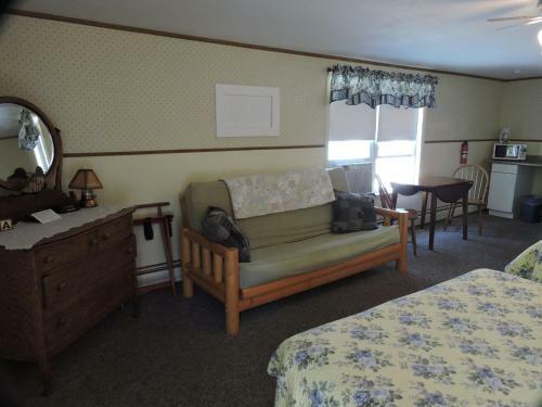 Posada Open Hearth Inn