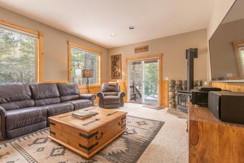 Haworth, Single Family At Truckeee