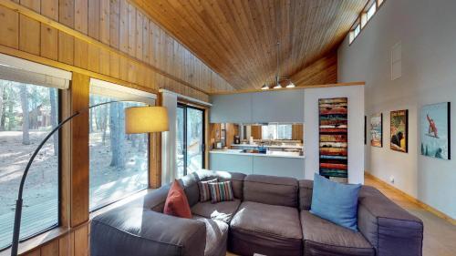 Family Mountain Chalet - 2br/2ba