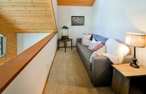 11443 Northwoods Blvd House Unit B