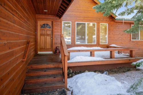 Tahoe Donner Vacation Home - Davos Home
