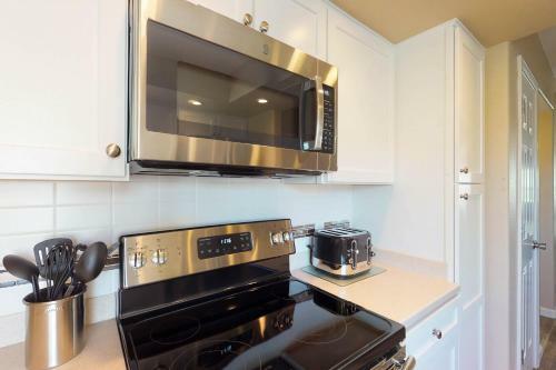 Ventana Greens #8210w